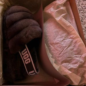 ugg fluff yeah slides
